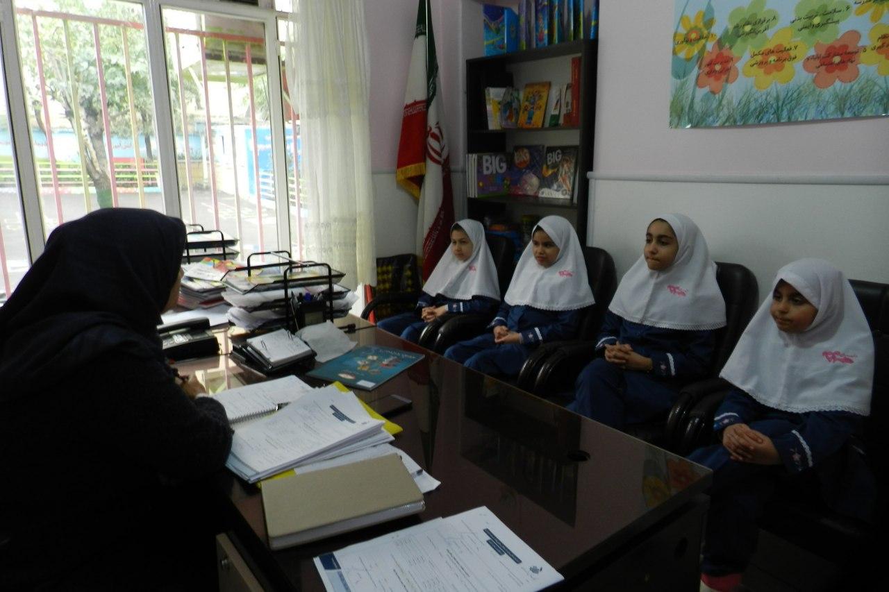 جلسه ی اعضای شورای دانش آموزی